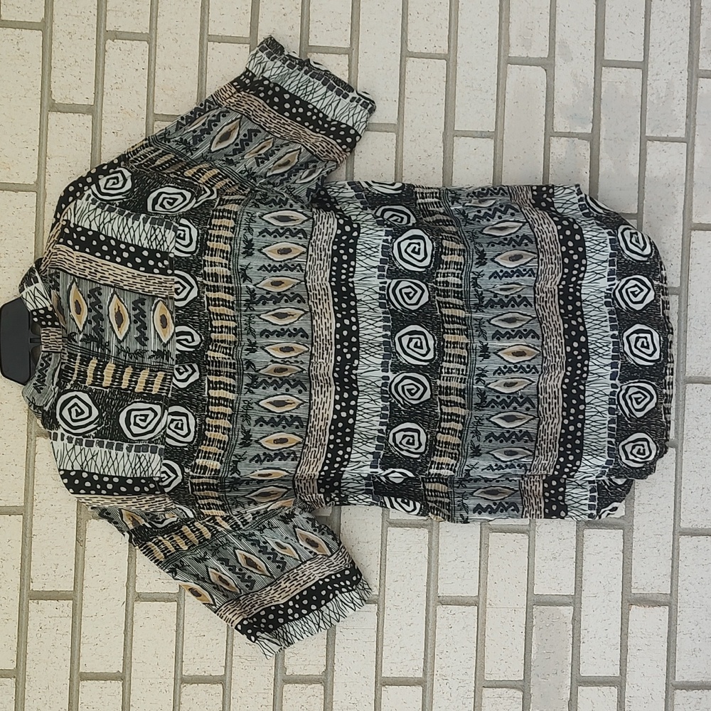 Basic Edition Shirt - Picture 8 of 9